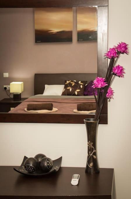 Sunny 2 Bedroom, 2 Bathrooms, Seaside Apt. Sliema Luaran gambar