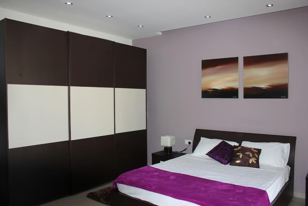 Sunny 2 Bedroom, 2 Bathrooms, Seaside Apt. Sliema Luaran gambar