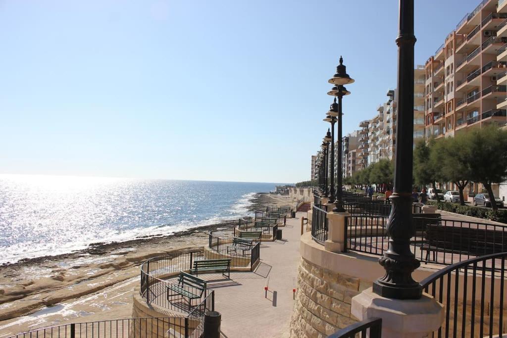 Sunny 2 Bedroom, 2 Bathrooms, Seaside Apt. Sliema Luaran gambar